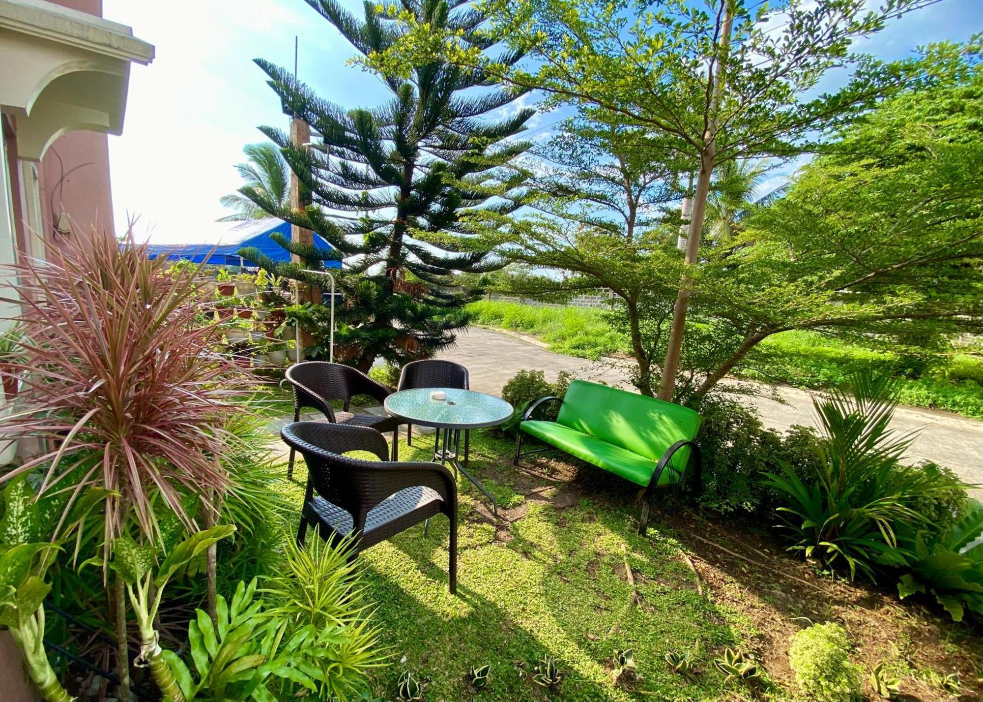 Relaxing Home At Camella Bacolod, Near Airport, Rockwell, Terminals, Famous Resto Екстер'єр фото